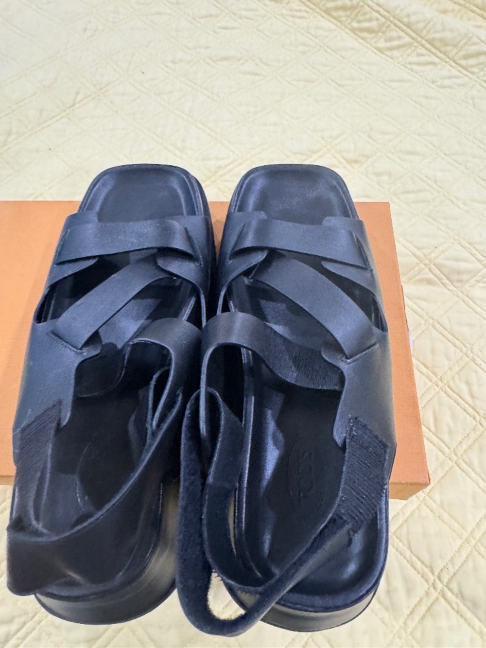 TOD’S leather Slingback  Sandals